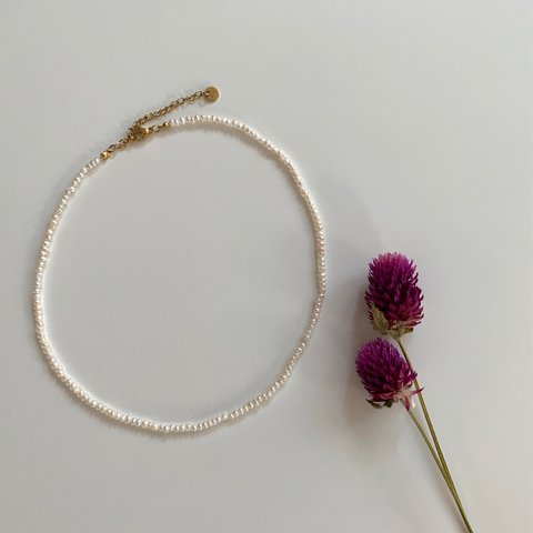 petit pearl necklace