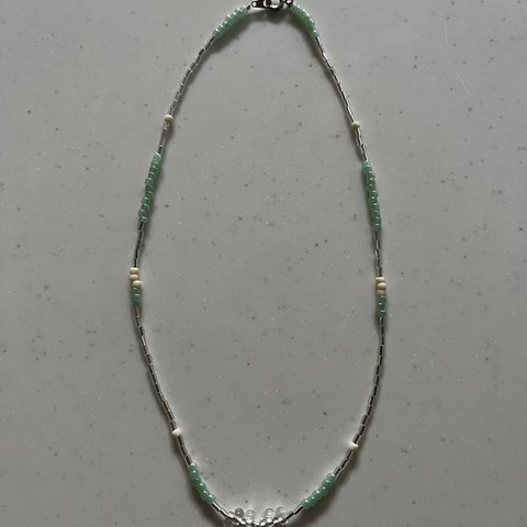 drop and mint green beads necklace