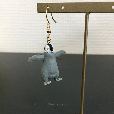 皇帝ペンギン の 赤ちゃん の ピアス エンペラーペンギン ペンギン