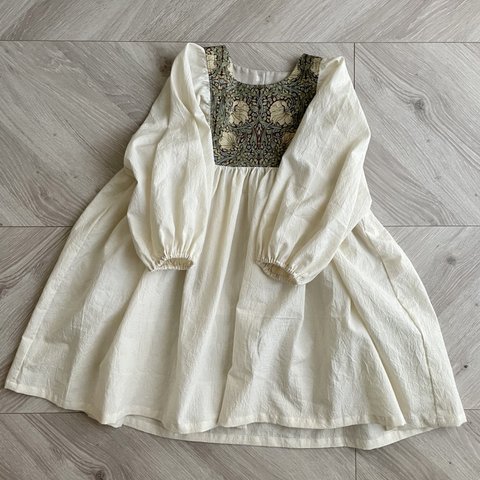 puffed sleeves dress／William Morris Pimpernel brown／パフスリーブ・ドレス／ウィリアムモリス・ピンパーネル ブラウン