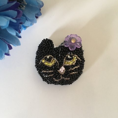 ビーズ刺繍ブローチ   黒猫