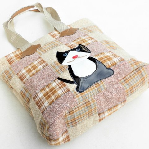 【送料無料】トートバッグ 大き目 のほほん猫  キャラクター  内ポケット付き 布製