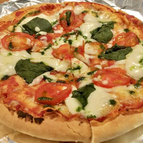 【受注生産】フルーツトマト入りマルゲリータ・ピザ