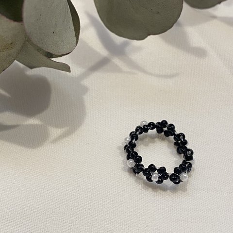 ﾓﾉｸﾛ【flower beads ring】