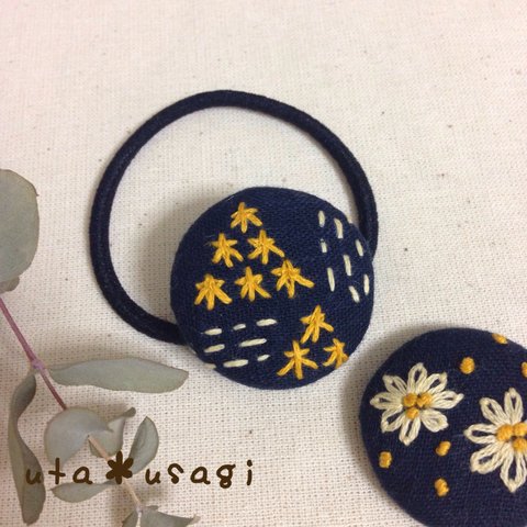 森の刺繍＊くるみボタン ヘアゴム