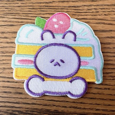 【ワッペン】うさちゃんスイーツ④　アップリケ　刺繍　アイロン　女の子　ケーキ