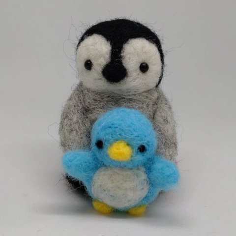 ペンギン人形とペンギン君