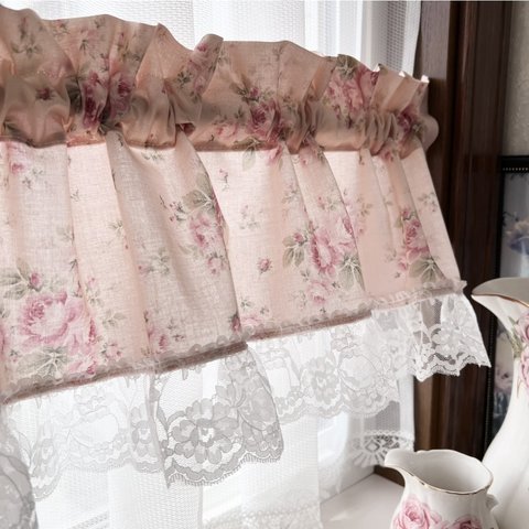 ピンクベージュ バラ柄が素敵な バランスカーテン カフェカーテン