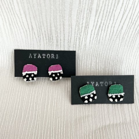 刺繍アクセサリー　カラー&ドット【ピアス・イヤリング】