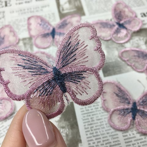 【4個】刺繍ワッペン蝶々　162