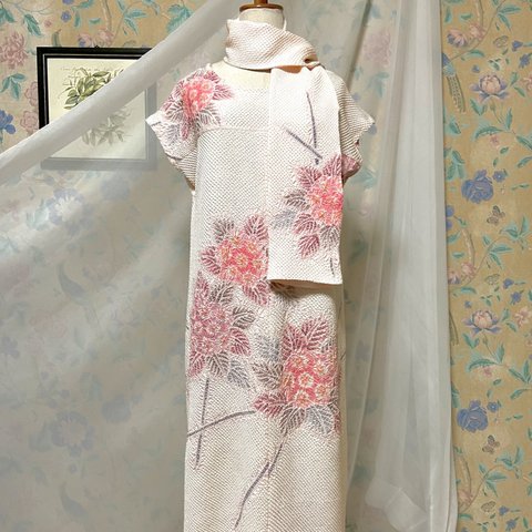 春色　大輪の花　総絞り　フレンチスリーブワンピース&リボンベルト　着物リメイク　ハンドメイド