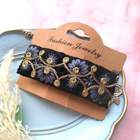 ブラック  オーガンジー インド刺繍 リボンの バレッタ（金具7センチ）