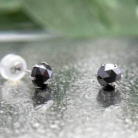 ～ローズカット～  PT  1.00ct  ブラックダイヤモンド  ピアス