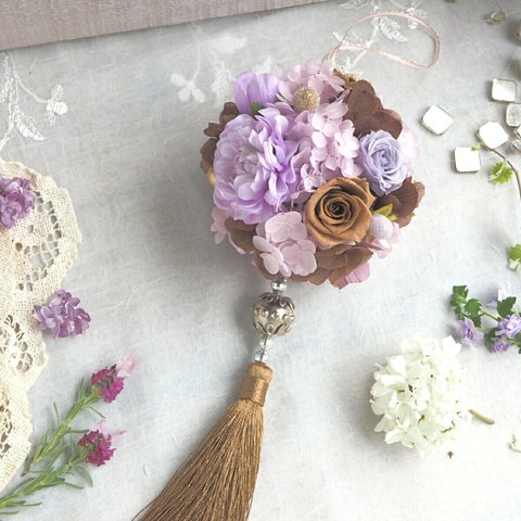 受注制作 Tassel boule de fleurs＜sumire＞ ＊ すみれ色とショコラ＊タッセルフラワーボール＊プリザーブドフラワー＊お花＊母の日＊母の日ギフト＊母の日のおくりもの特集＊ギフト