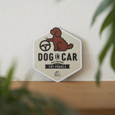 【トイプードルB】DOG IN CAR マグネットステッカー