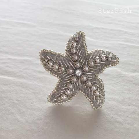 L8【Starfish】ヒトデ 海星 ビーズ刺繍 ブローチ