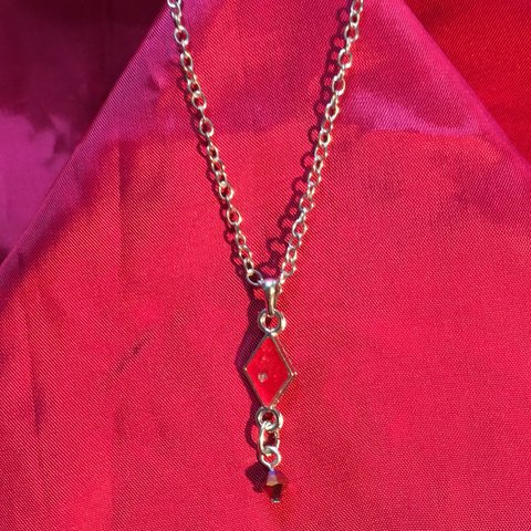 ドール用の赤のダイヤのネックレス（シルバー）