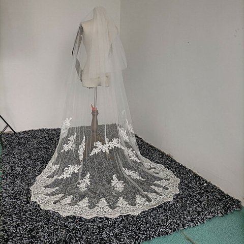 美品！コーム付き ロングベール プリンセスライン 花嫁/ウェディングドレス/ブライズメイド/結婚式/披露宴/