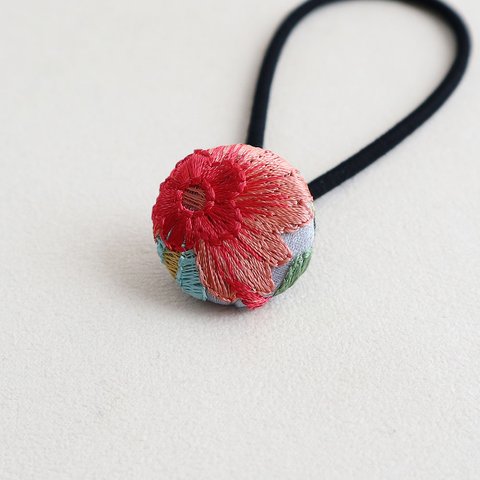 インド刺繡　花柄のミックスカラー　ヘアゴム /1個