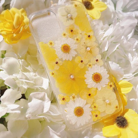 レモンイエローのスマホケース♡押し花スマホケース♡