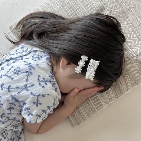 new！【tweed/mini  lace clip】　ベビー　赤ちゃん　ベビークリップ　キッズクリップ　ヘアクリップ  ヘアアクセ　リボン　レース　100日祝い　ハーフバースデー　お誕生日　結婚式に