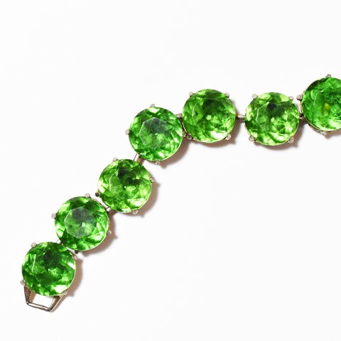 Vintage 1950’s　muscat green glass bracelet