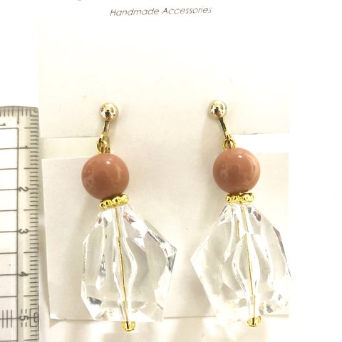 新品56☆1点ものアクリルビーズハンドメイドイヤリング大ぶりクリスタルピンク