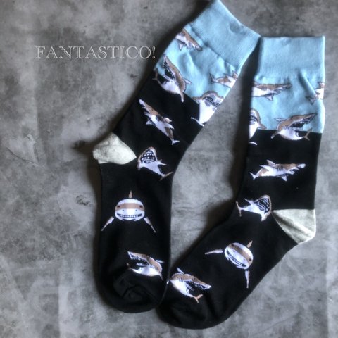 サメ柄メンズ靴下❤️スケーターソックス グラフィックアート ポップアート ギフトプレゼント ジョーズ鮫 水族館魚 父の日