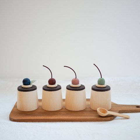 wooden toy pudding / 木のプリン