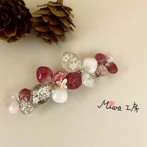 クリスマスカラーのお花のバレッタ☆ No.138