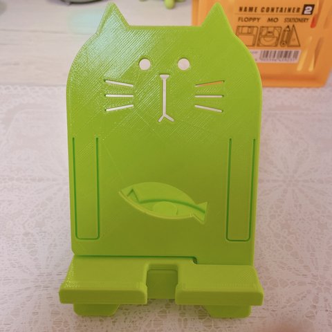 ⭐️スマホスタンド　ねこさん⭐️〈みどり）