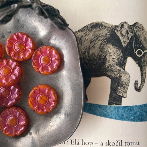 【1コずつ販売】JIRI＊IVANA #czech beads#チェコビーズ　flower wheel22㎜ orange/metallic pink20n