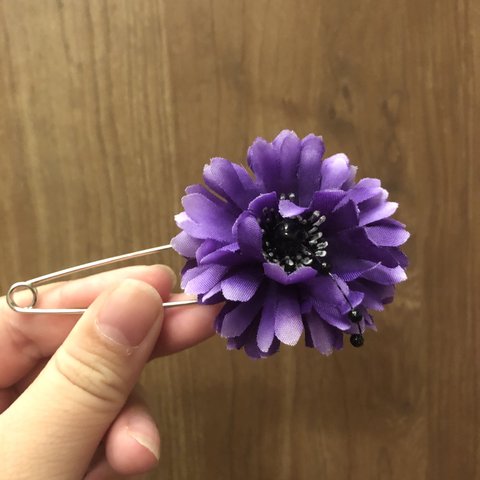 在庫処分SALE シックな紫のお花のストールピン ハットピン　ブローチ