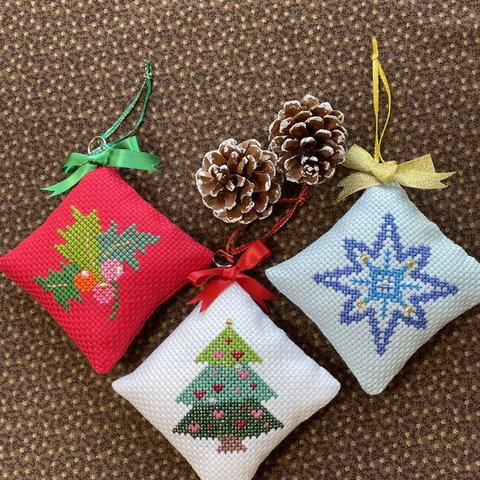 （３個セット）クリスマスオーナメント  刺繍オーナメント