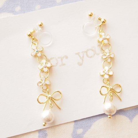 flower × ribbon × cottonpearl ...　ピアス/樹脂ノンホールピアス（イヤリング） 