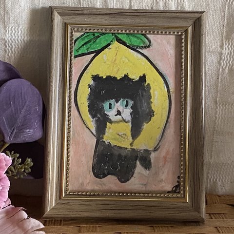 絵画。原画手描き【かわいい黒猫はレモンのおもちゃが好きです】