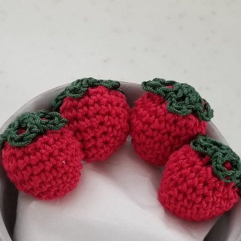 イチゴの編み物