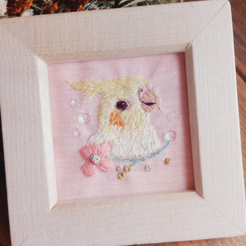 【数量限定・受注生産】『インコ刺繍✿ちいさな想い出ミニフォトフレーム』（２ｗａｙ）Bird embroidery frame.