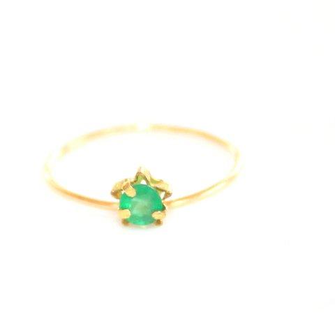 - emerald green - Emerald k18 Ring