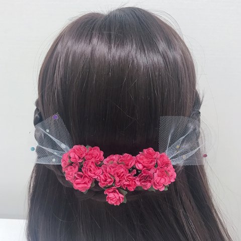 ピンクの花の髪飾り