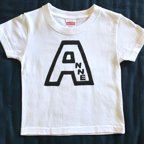  イニシャル アルファベット 名入れ Tシャツ      