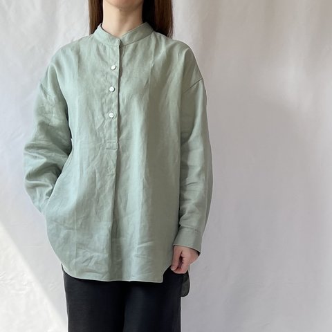【フレンチカラーのリネンシャツ】ゆったりプルオーバー　グリーン　モスグリーン