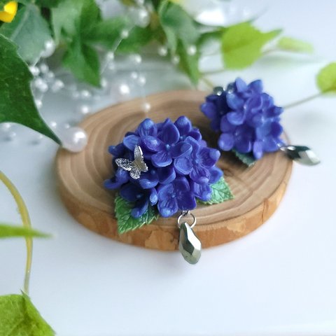 雨上がりの紫陽花と蝶々①ブローチ