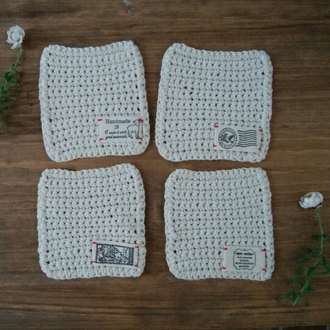 ラッピング無料！送料無料  コットン100％ 手編みコースター ホワイト(4枚ｾｯﾄ)