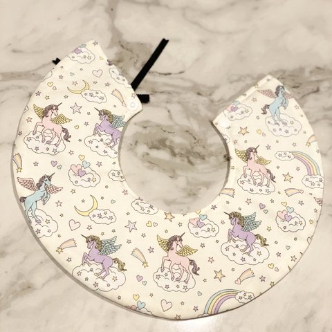 スタイ🤍👶ユニコーン🦄メリーゴーランド🎠ハンドメイド　ベビースタイ　リバーシブル