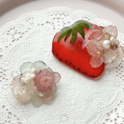 いちごと紫陽花のブローチset 𓋜   