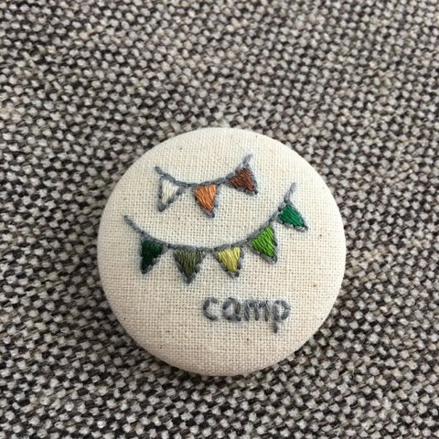 手作り刺繍バッジ camp 秋