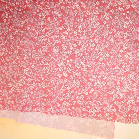【古布】正絹地味ピンクの花唐草　特大サイズ
