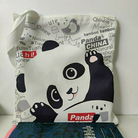 Panda パンダ トートバッグ キャンバス ブラックホワイト ショルダーバッグ パンダ柄 学生 手袋 エコバッグ かわいい 中国のパンダバッグ