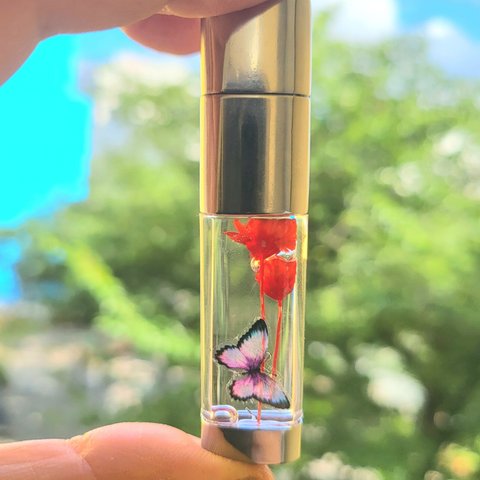 USBメモリ 16GB ピンクの蝶と赤い花
